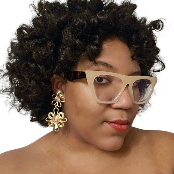 Vintage Avon Gold Metal & Pink Crystal/Glass Rhinestone Flower Dangle Clip-On Ea - Picture 1 of 8